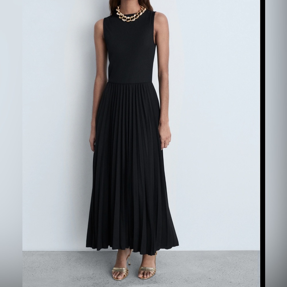 MANGO Black Maxi Dress Pleated SZ 8